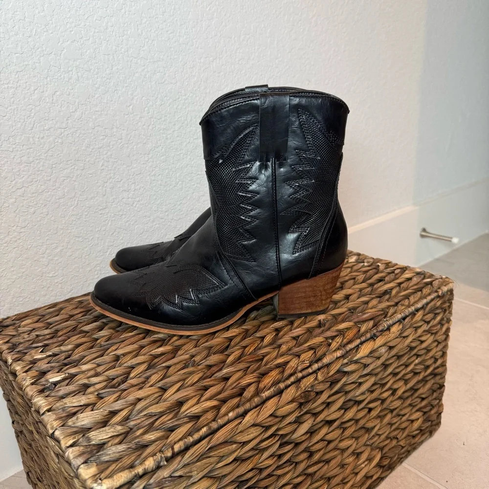 Black Western-Inspired Leather Ankle Booties